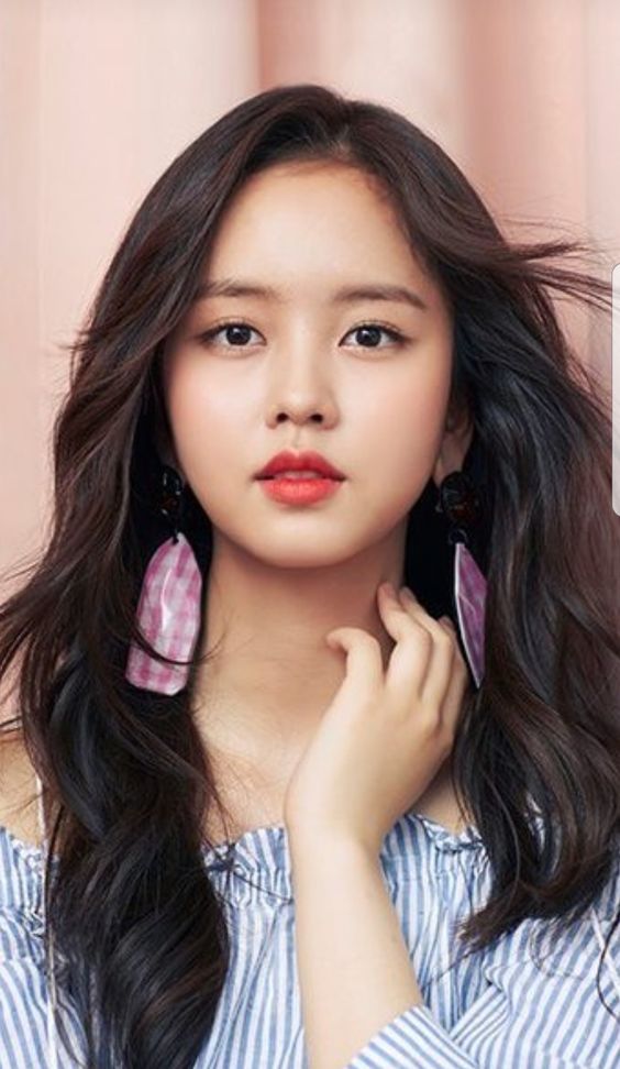 Kim So Hyun - Wiki, Bio, Age, Height, Boyfriend, Dramas, Photos